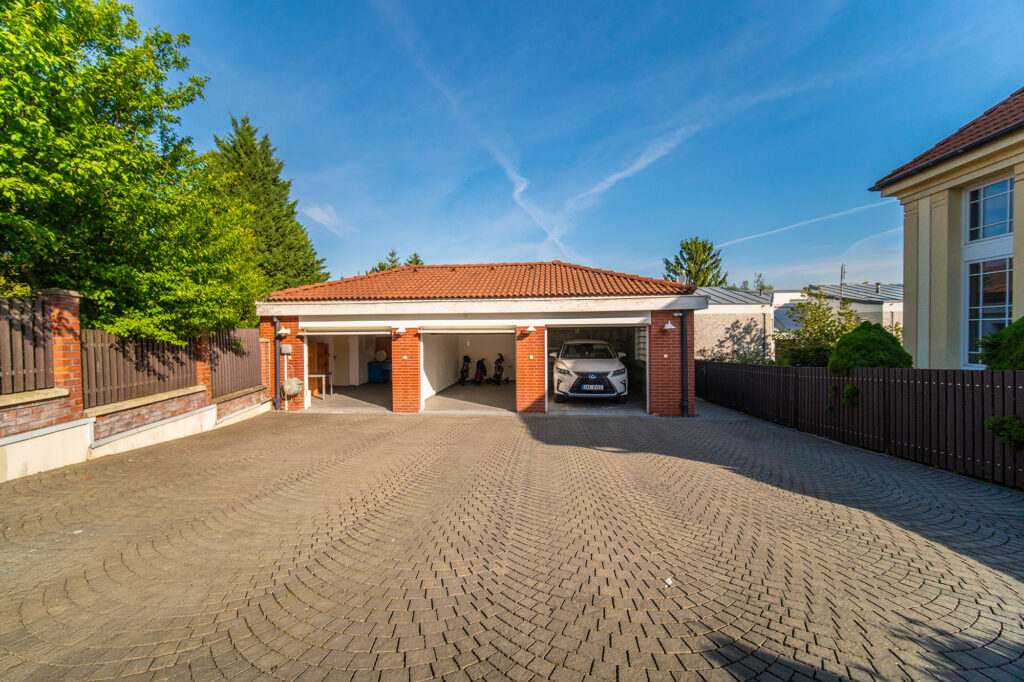 Pravý obrázek sekce