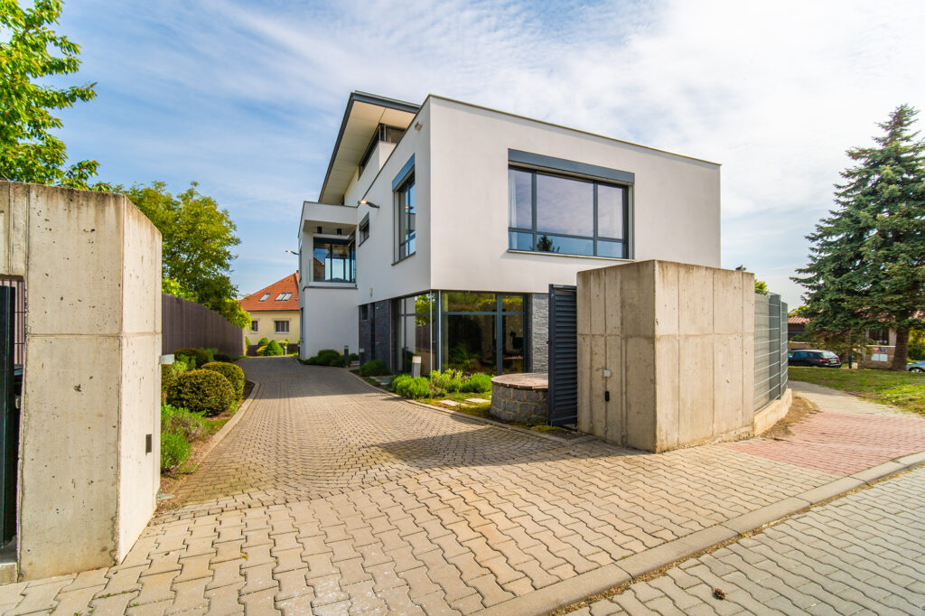 Levý obrázek sekce