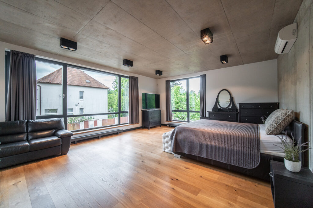 Levý obrázek sekce