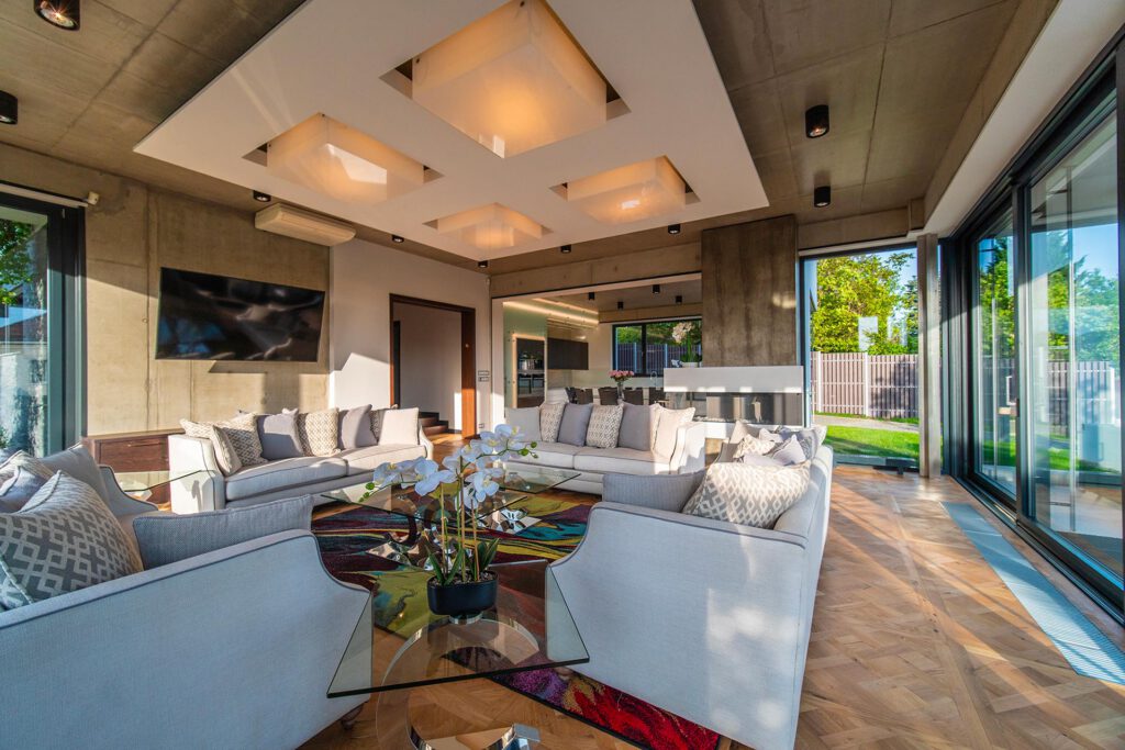 Pravý obrázek sekce