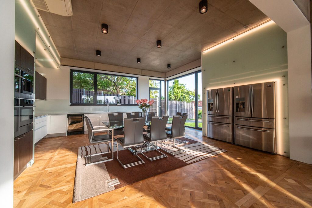 Levý obrázek sekce