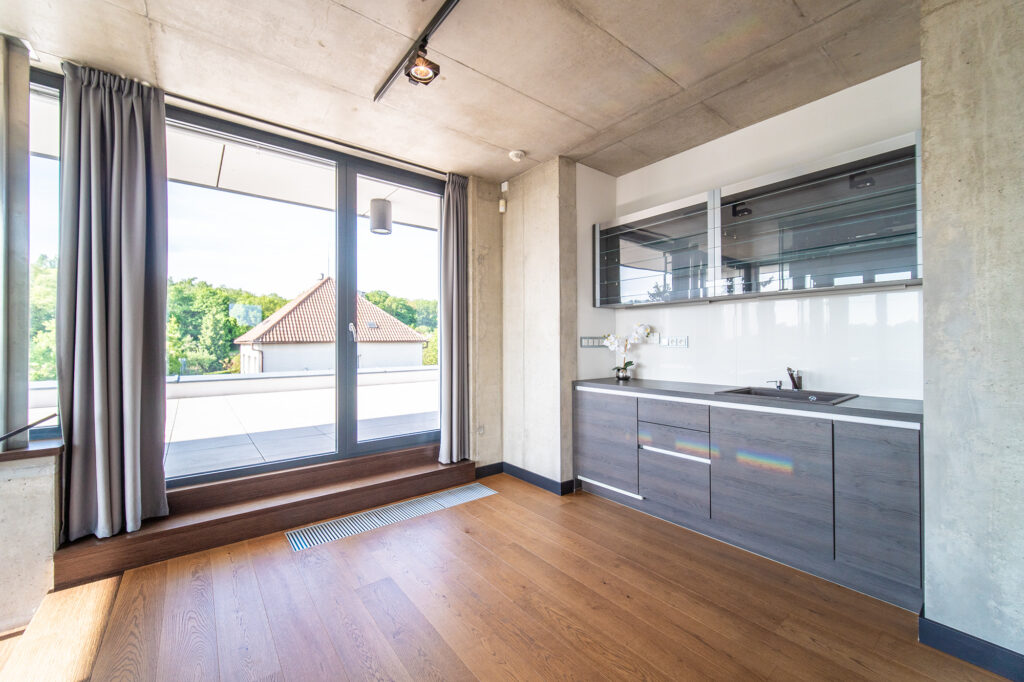 Levý obrázek sekce